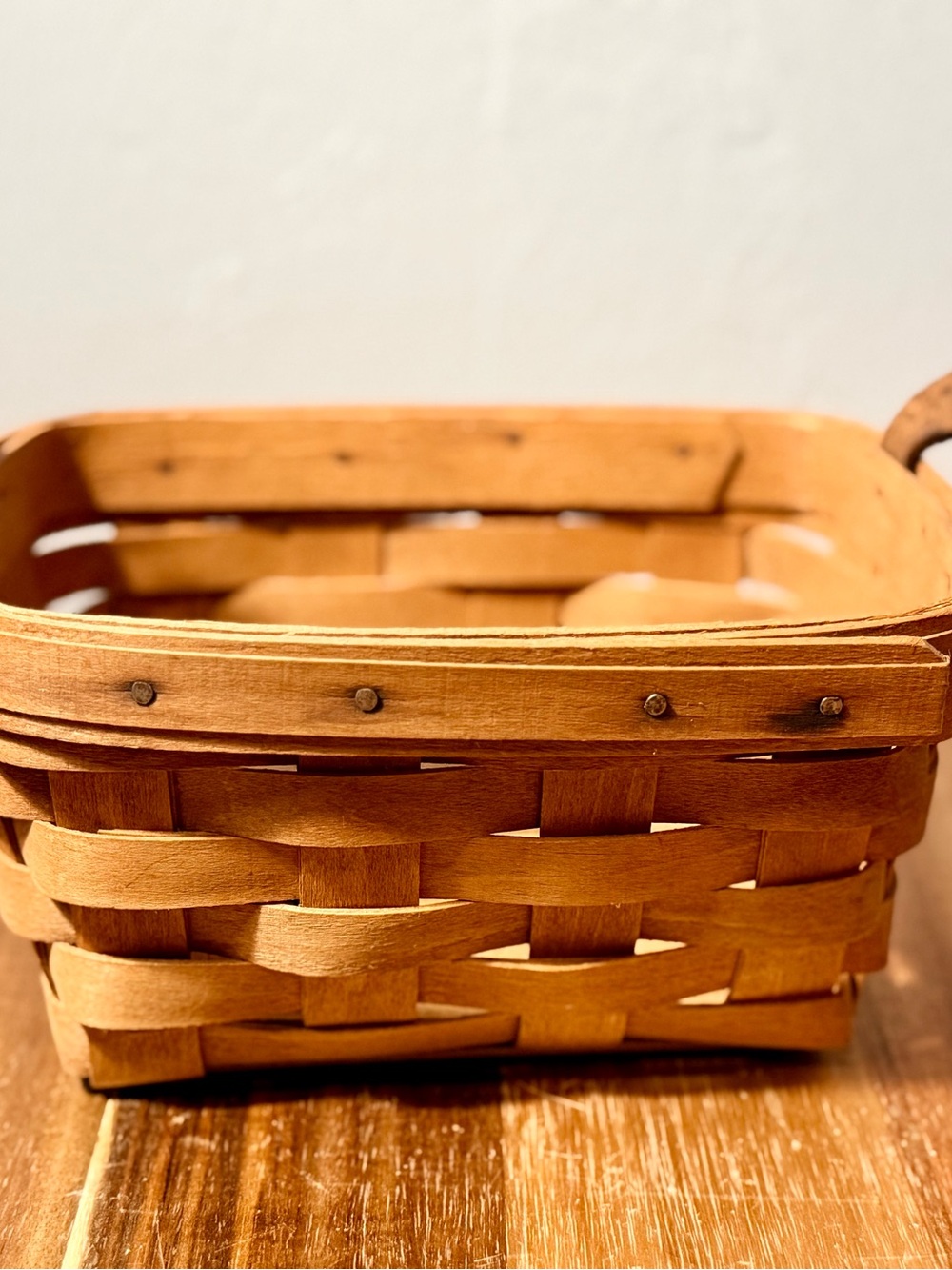 Vintage Longaberger Small Market Basket | Handwoven Wood, Leather Handles - Picture 4 of 12